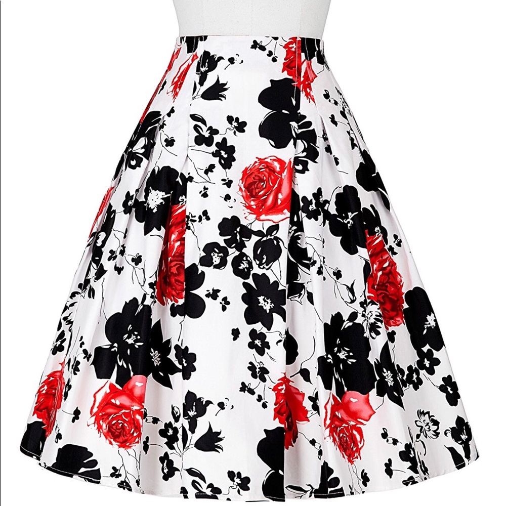 Women’s vintage pleated A line flare skirt